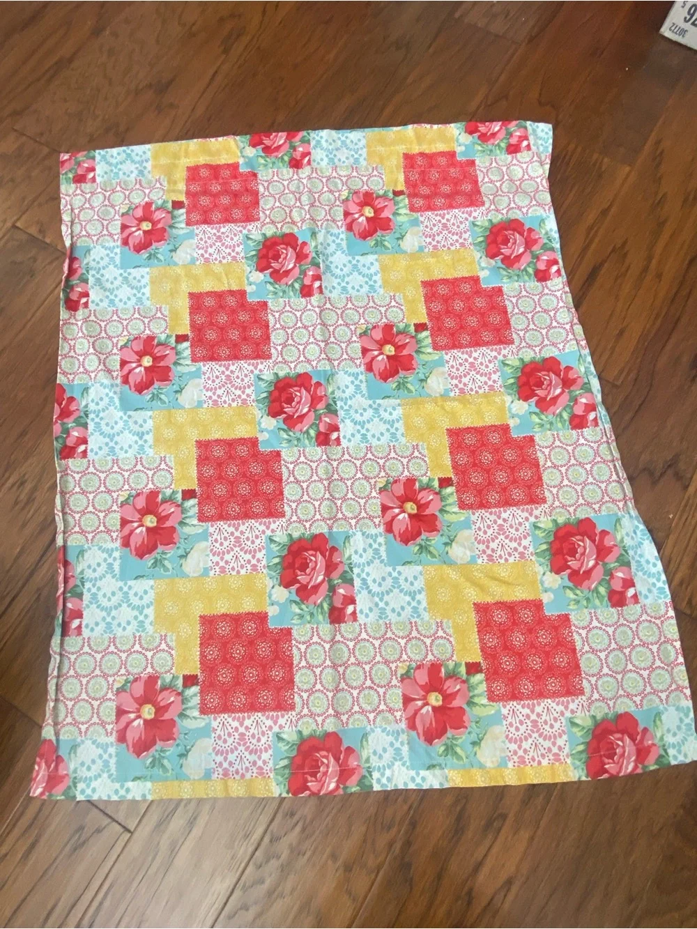 The Pioneer Woman Red Floral Patchwork Curtain Panel & New Kitchen Towel